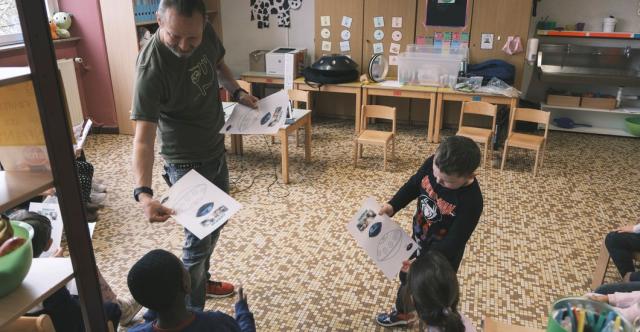 Enfant participant au projet Bildung Beweegt meets BAMSS