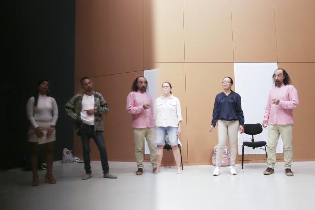 people in a rehearsal room