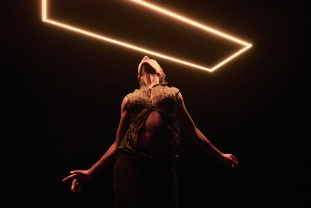 Danseur qui s'exprime avec son corps