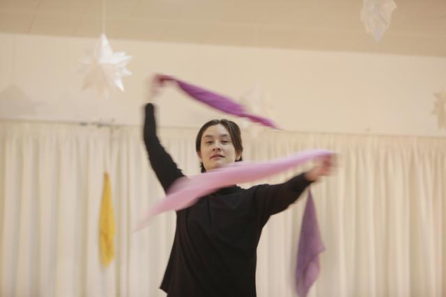 une fille qui danse